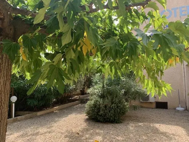 科西卡纳公寓 *