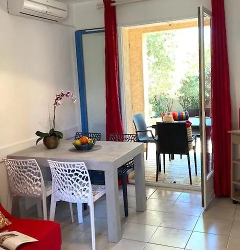 科西卡纳公寓 *