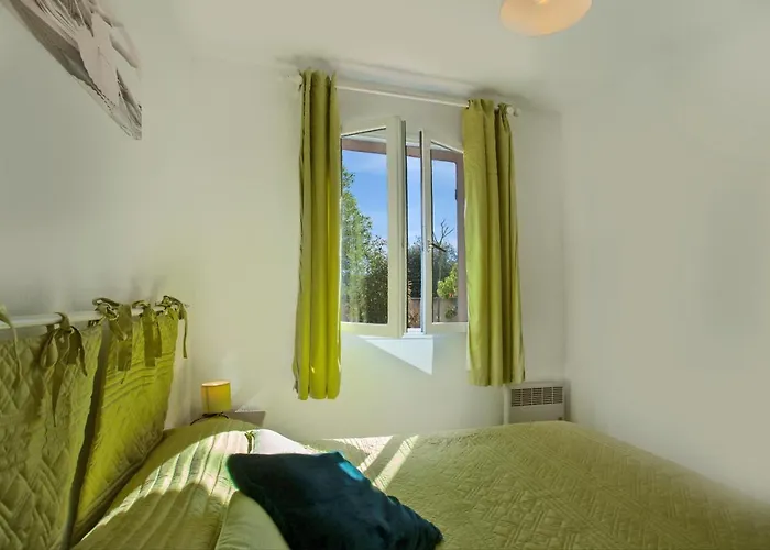 科西卡纳公寓 *